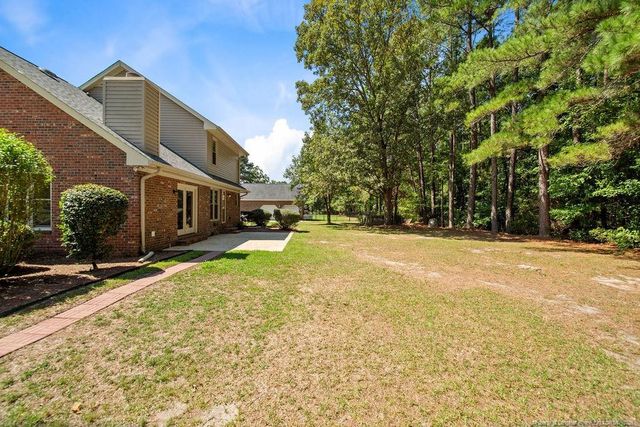 887 Three Wood Drive, Fayetteville, NC 28312