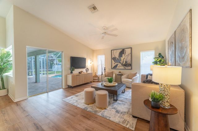 513 SE Cliff Road, Port St. Lucie, Port St Lucie, FL 34984