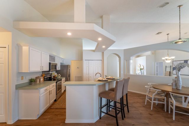 513 SE Cliff Road, Port St. Lucie, Port St Lucie, FL 34984