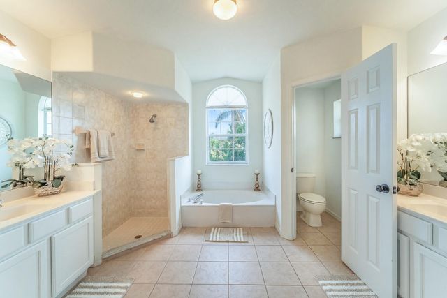 513 SE Cliff Road, Port St. Lucie, Port St Lucie, FL 34984