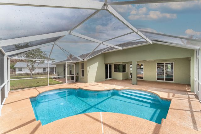 513 SE Cliff Road, Port St. Lucie, Port St Lucie, FL 34984
