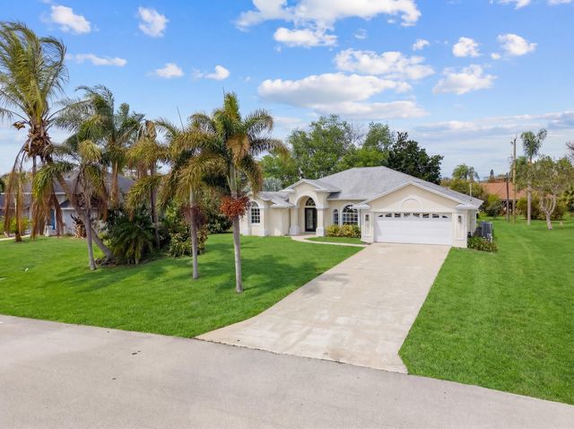513 SE Cliff Road, Port St. Lucie, Port St Lucie, FL 34984