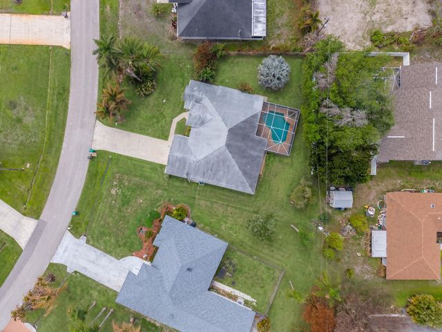 513 SE Cliff Road, Port St. Lucie, Port St Lucie, FL 34984