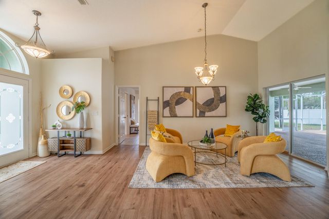 513 SE Cliff Road, Port St. Lucie, Port St Lucie, FL 34984