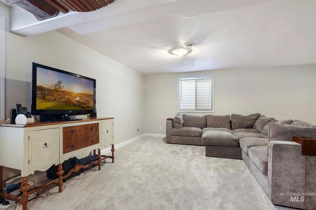 208 Diamond Dr., Kimberly, ID 83341
