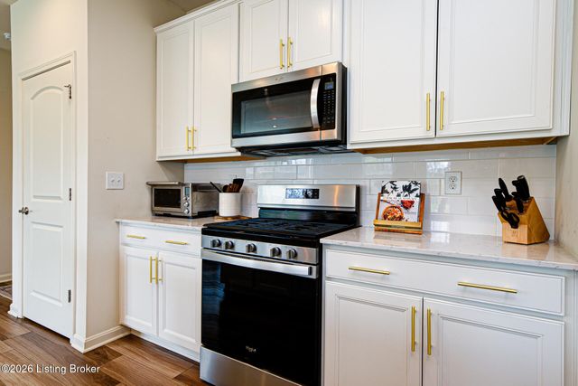 3944 Creek Meadow Dr, La Grange, KY 40031