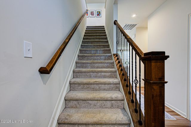3944 Creek Meadow Dr, La Grange, KY 40031