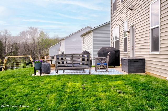 3944 Creek Meadow Dr, La Grange, KY 40031