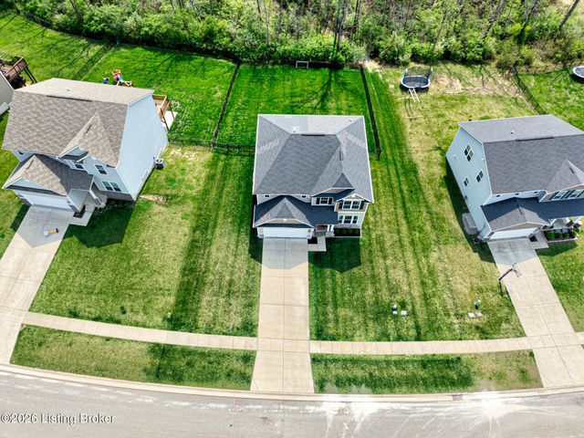 3944 Creek Meadow Dr, La Grange, KY 40031