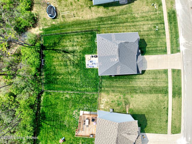 3944 Creek Meadow Dr, La Grange, KY 40031