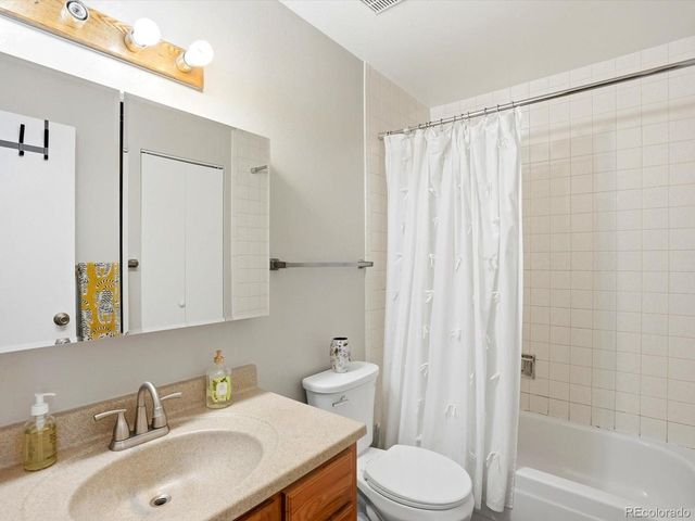 11972 E Louisiana Ave, Aurora, CO 80012