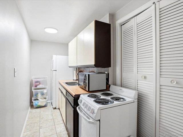 11972 E Louisiana Ave, Aurora, CO 80012