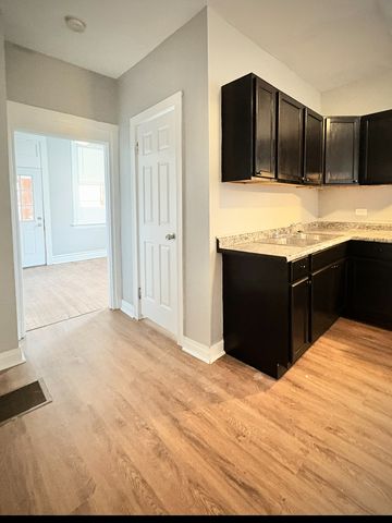2652 W 23rd Place 1R, Chicago, IL 60608