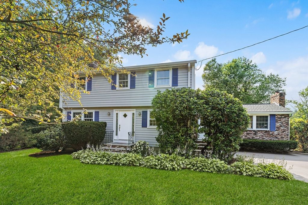 27 Keans Rd, Burlington, MA 01803