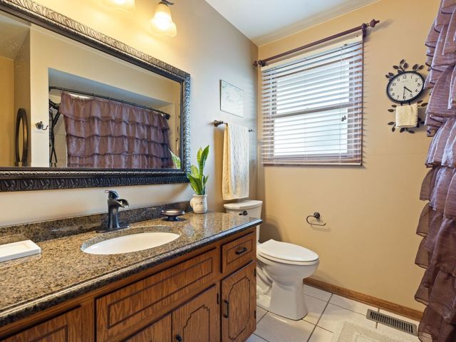 903 Prescott Drive, Joliet, IL 60432