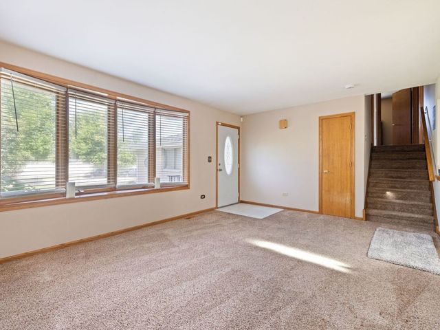 903 Prescott Drive, Joliet, IL 60432