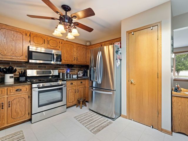 903 Prescott Drive, Joliet, IL 60432
