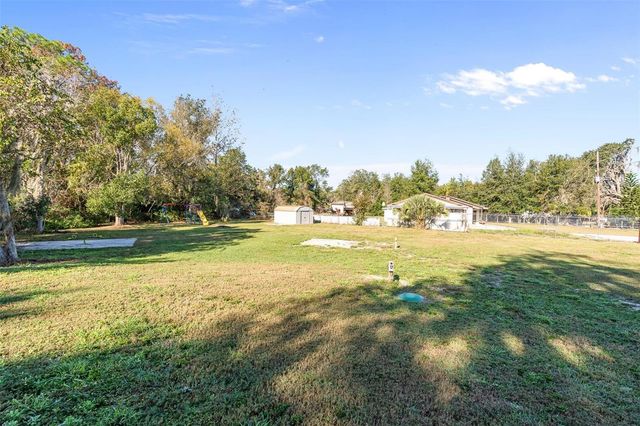 15836 WILSON PARRISH ROAD, Umatilla, FL 32784