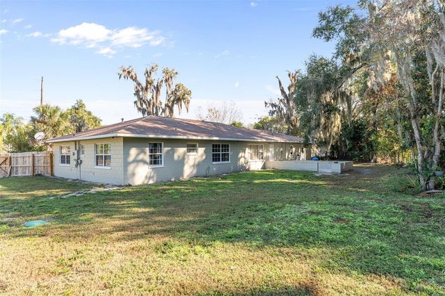 15836 WILSON PARRISH ROAD, Umatilla, FL 32784
