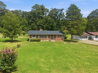 6622 Hawes Drive, Lithonia, GA 30058