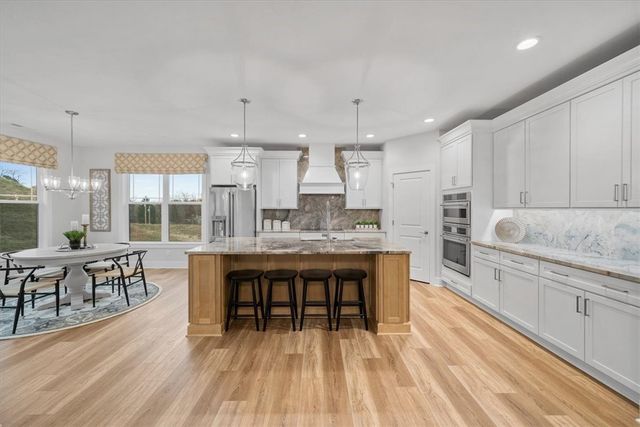 104 Ridgewood Heights Dr, West Deer, PA 15101