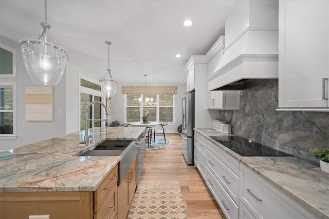 104 Ridgewood Heights Dr, West Deer, PA 15101