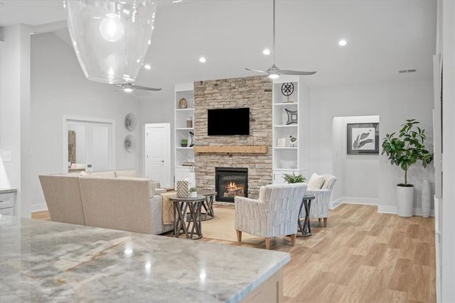 104 Ridgewood Heights Dr, West Deer, PA 15101