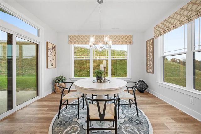 104 Ridgewood Heights Dr, West Deer, PA 15101