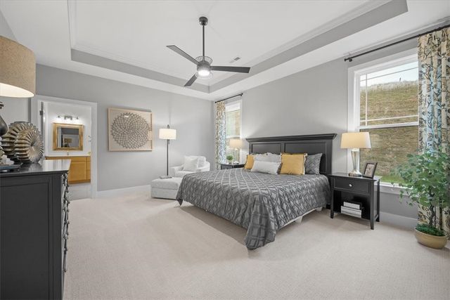 104 Ridgewood Heights Dr, West Deer, PA 15101