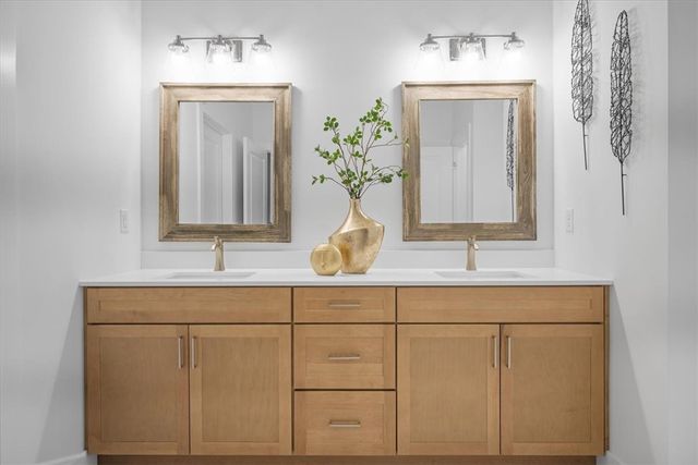 104 Ridgewood Heights Dr, West Deer, PA 15101