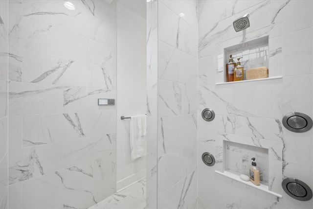 104 Ridgewood Heights Dr, West Deer, PA 15101