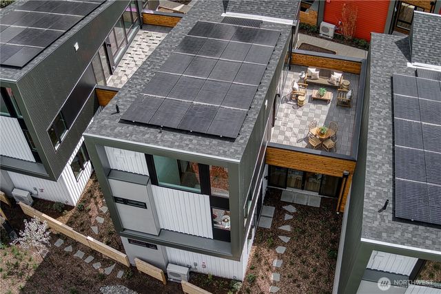 226 Canopy Path NW, Bainbridge Island, WA 98110