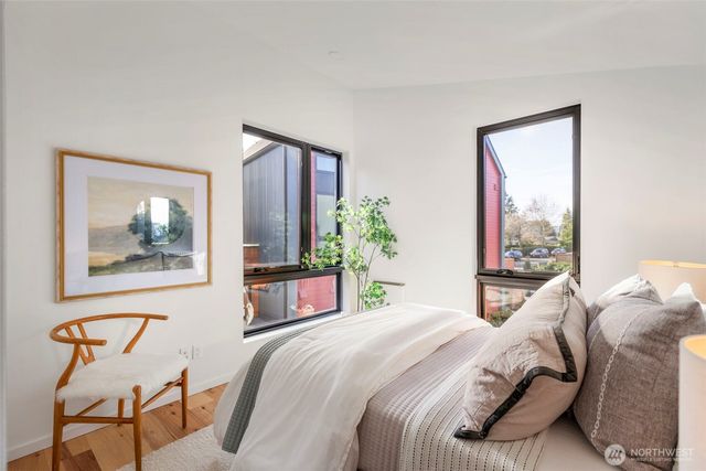 226 Canopy Path NW, Bainbridge Island, WA 98110