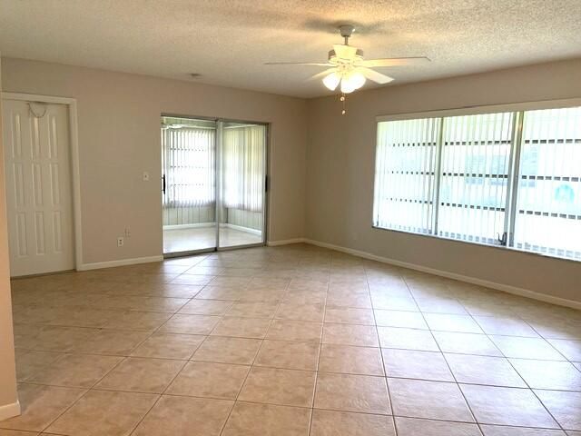 1202 S DRIVE Circle A, Delray Beach, FL 33445
