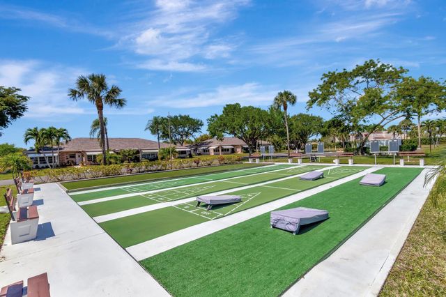1202 S DRIVE Circle A, Delray Beach, FL 33445