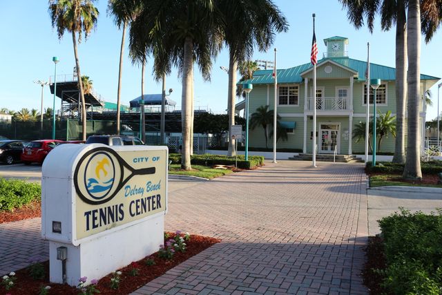 1202 S DRIVE Circle A, Delray Beach, FL 33445