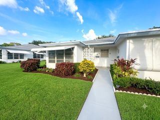 1202 S DRIVE Circle A, Delray Beach, FL 33445