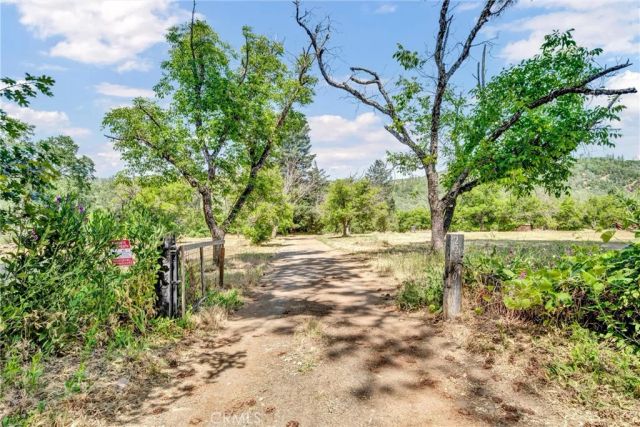 22550 Shady Grove Road, Middletown, CA 95461