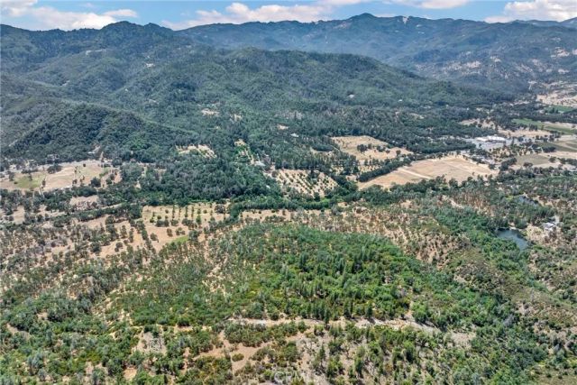 22550 Shady Grove Road, Middletown, CA 95461