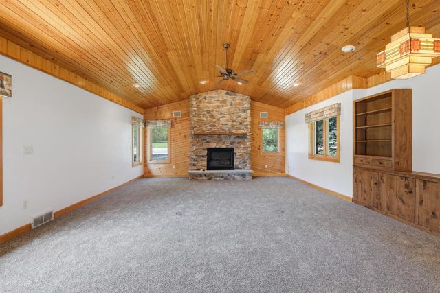 2224 Hwy 51, Stoughton, WI 53589