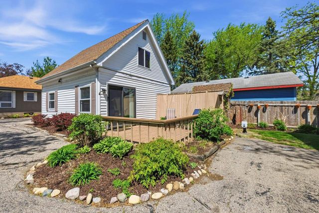 2224 Hwy 51, Stoughton, WI 53589