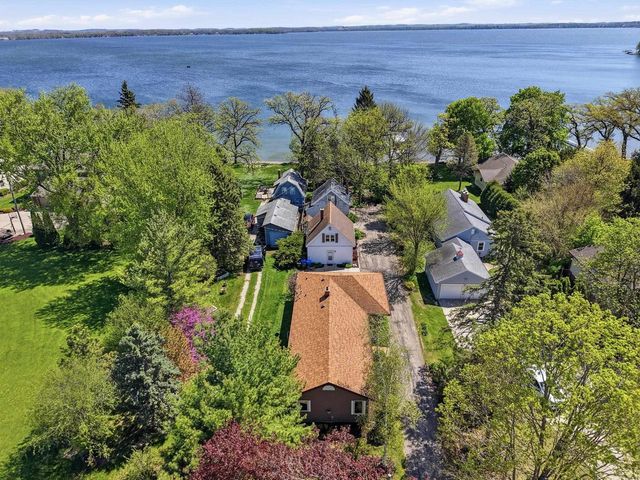 2224 Hwy 51, Stoughton, WI 53589