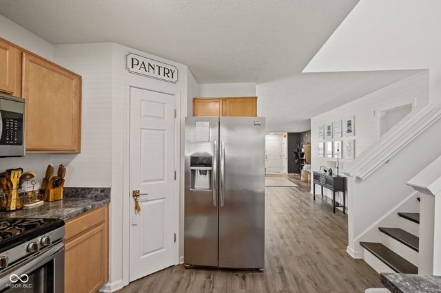 7622 Sergi Canyon Drive, Indianapolis, IN 46217