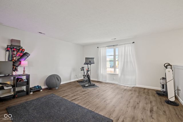 7622 Sergi Canyon Drive, Indianapolis, IN 46217