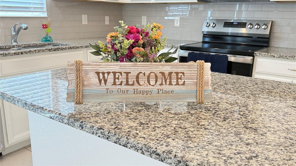 Image 2 of property listing at 6970 TUSSILAGO WAY, Orlando, FL 32822