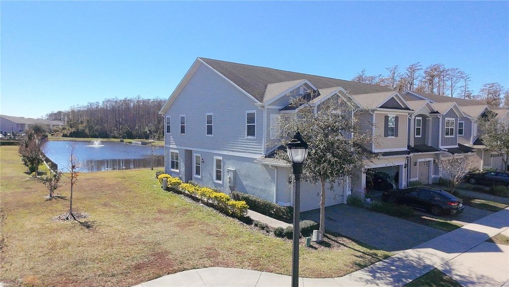 Image 28 of property listing at 6970 TUSSILAGO WAY, Orlando, FL 32822