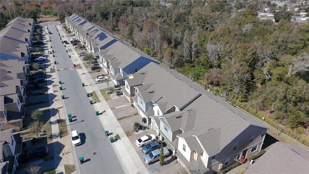 Image 33 of property listing at 6970 TUSSILAGO WAY, Orlando, FL 32822