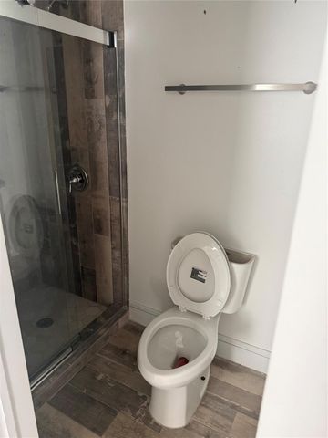 989 Alberdie Drive, Crystal Beach, TX 77650