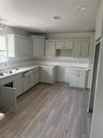 989 Alberdie Drive, Crystal Beach, TX 77650