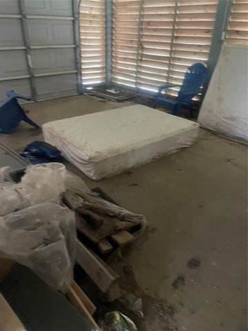 989 Alberdie Drive, Crystal Beach, TX 77650